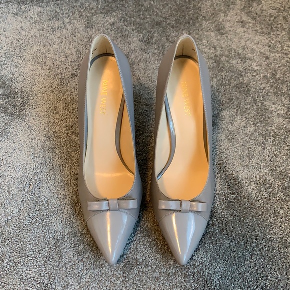 Nine West Shoes - Nine West Grey Leather Heels, Sz 8M